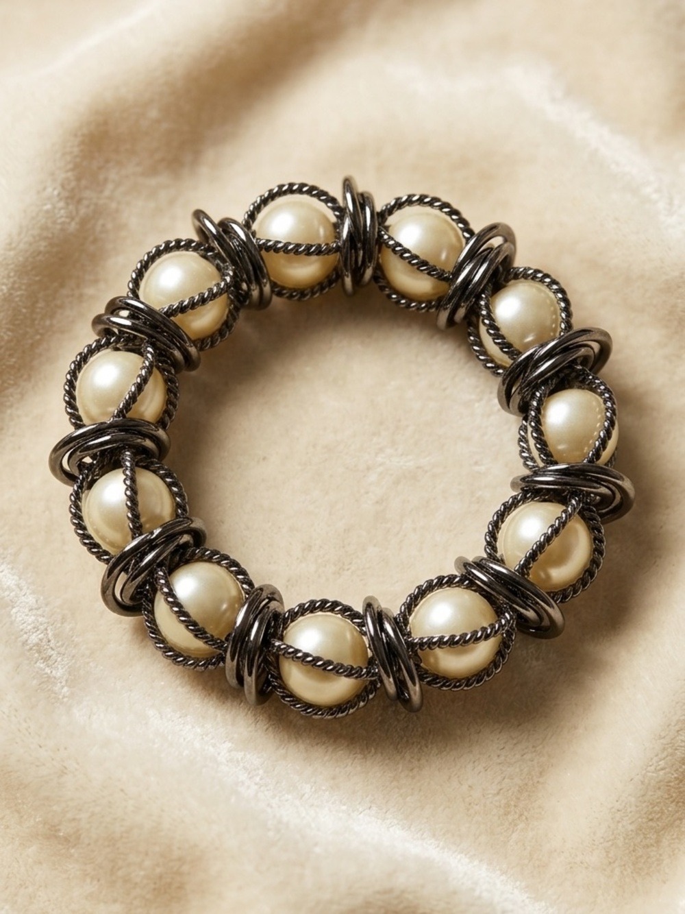 Lia Sophia Gunmetal & Cream Faux Pearl Chunky Cage Stretch Bracelet 2664